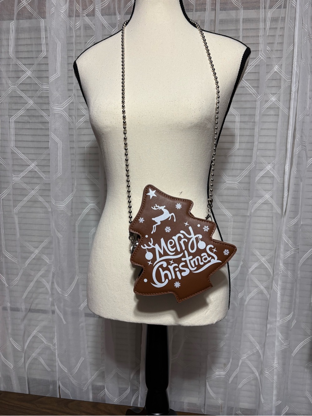 Merry Christmas Tree Crossbody Bag w/silver ball metal chain 8”Hx 7.25 W